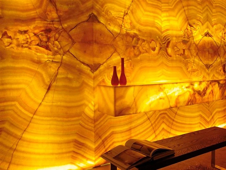 Honey Onyx Wall